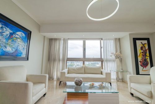 3 level city and ocean view penthouse for Sale in a quite and peaceful area of Urbanizacion Real.,  Santo domingo