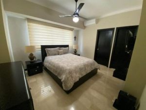 Furnished apartment for sale in Ensanche Naco, Santo Domingo. 2 bedrooms, 2.5 baths. For more information, contact us.  Santo domingo