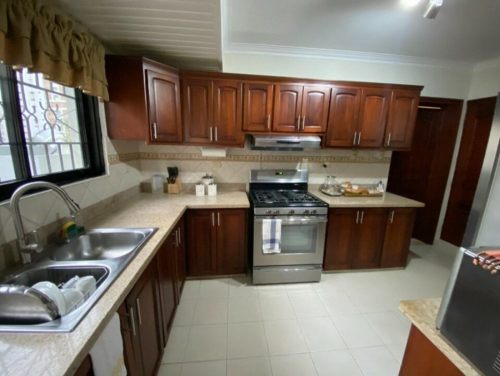 Family apartment for sale in Piantini, Santo Domingo.,  Santo domingo