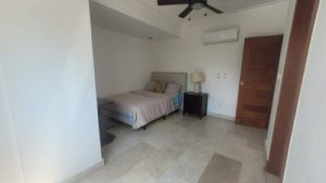 Furnished apartment for sale in Ensanche Naco, Santo Domingo.  Santo domingo