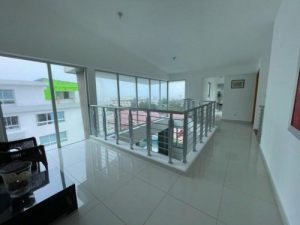 Furnished penthouse for sale in Zona Universitaria, Santo Domingo.   Santo domingo