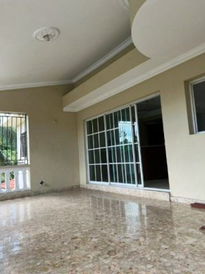 Spacious home available for sale in Arroyo Hondo, Santo Domingo.  Santo domingo