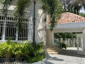 Beautiful house for sale in Los Pinos, Santo Domingo. ,  Santo domingo