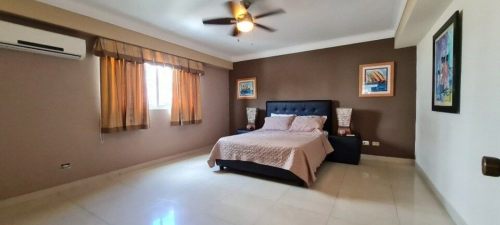 Spacious furnished Penthouse for sale or rent in Renacimiento, Santo Domingo. ,  Santo domingo