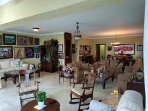 Family apartment for sale in Ensanche Naco, Santo Domingo.   Santo domingo