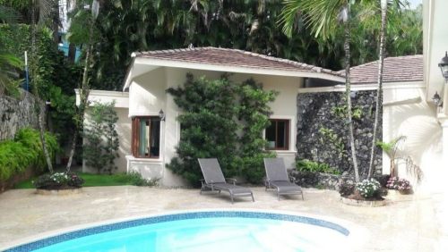 Luxurious house for sale in Cuesta Hermosa II, Santo Domingo.   Santo domingo