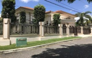 Luxurious house for sale in Cuesta hermosa II, Santo Domingo.  Santo domingo