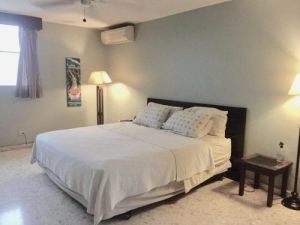 Luxurious furnished apartment for sale or rent in Ensanche Paraíso, Santo Domingo.   Santo domingo