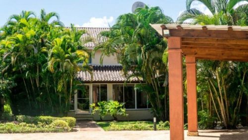 Beautiful Villa for sale or rent furnished in Juan Dolio, Guayacanes.   Juan dolio